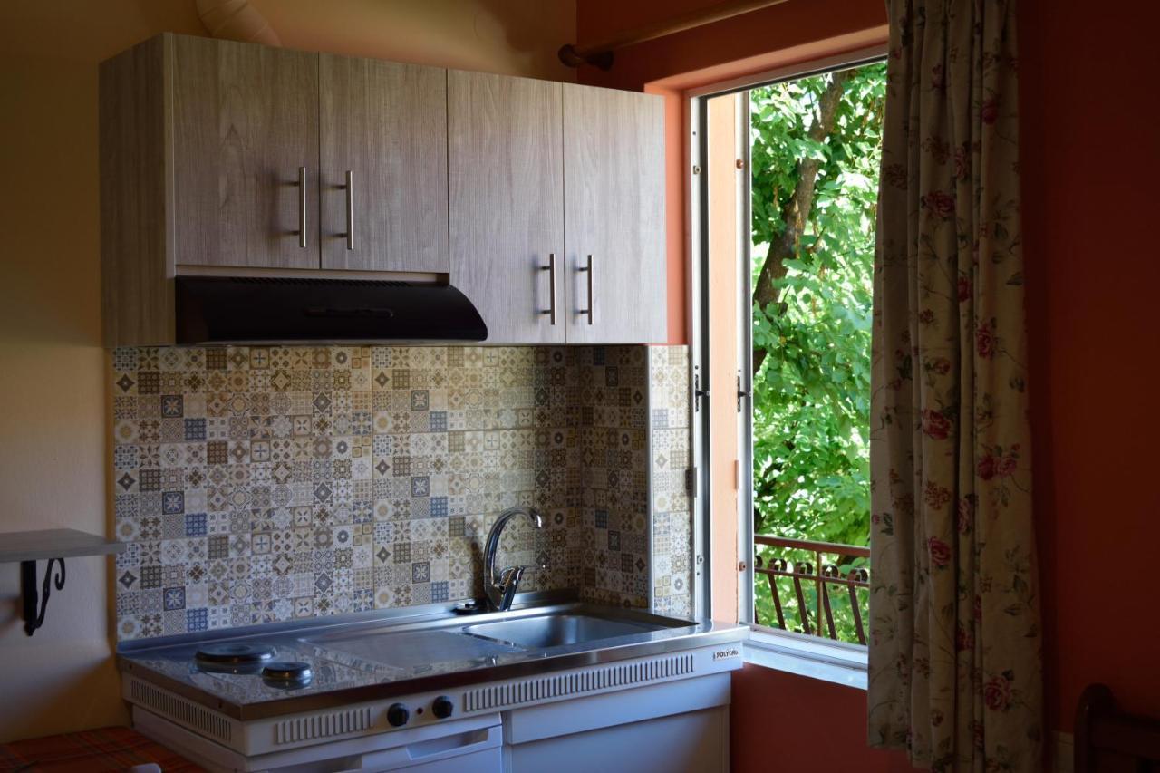 Stamoulis Apartments Agia Efimia Bagian luar foto