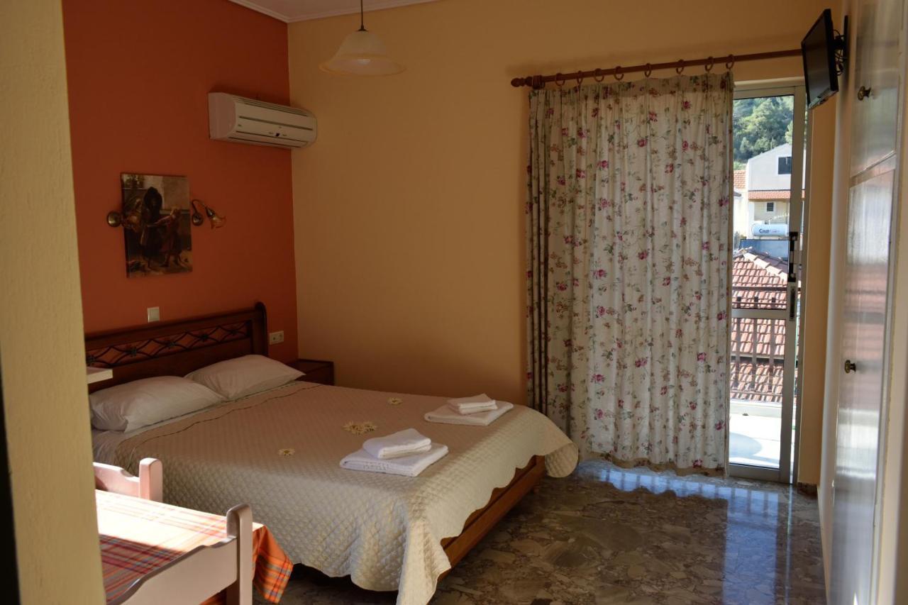 Stamoulis Apartments Agia Efimia Bagian luar foto
