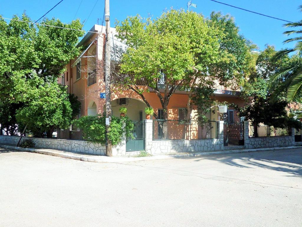 Stamoulis Apartments Agia Efimia Bagian luar foto