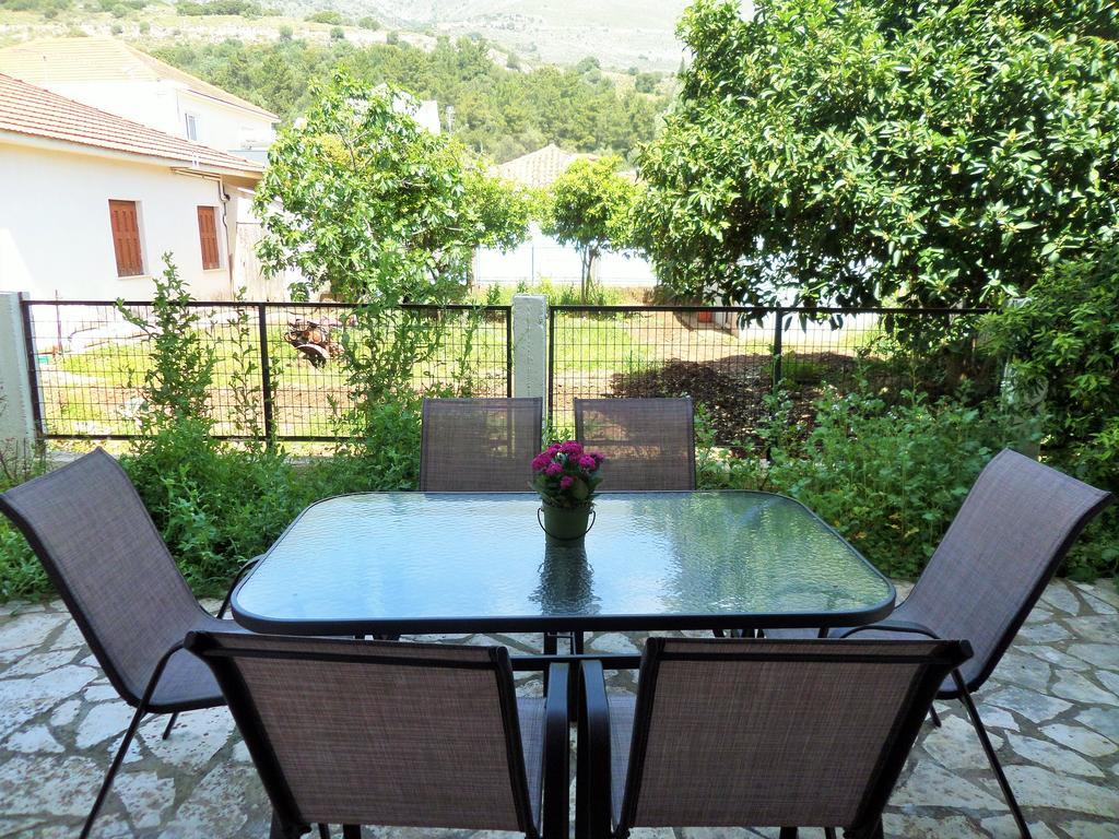 Stamoulis Apartments Agia Efimia Bagian luar foto