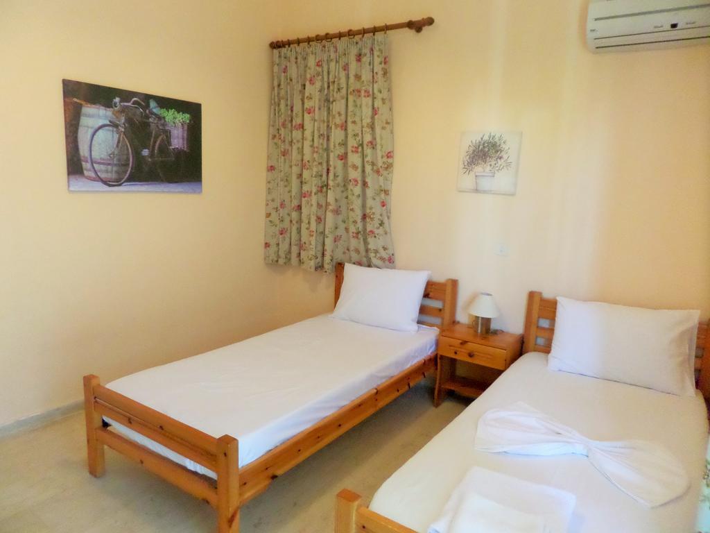 Stamoulis Apartments Agia Efimia Ruang foto