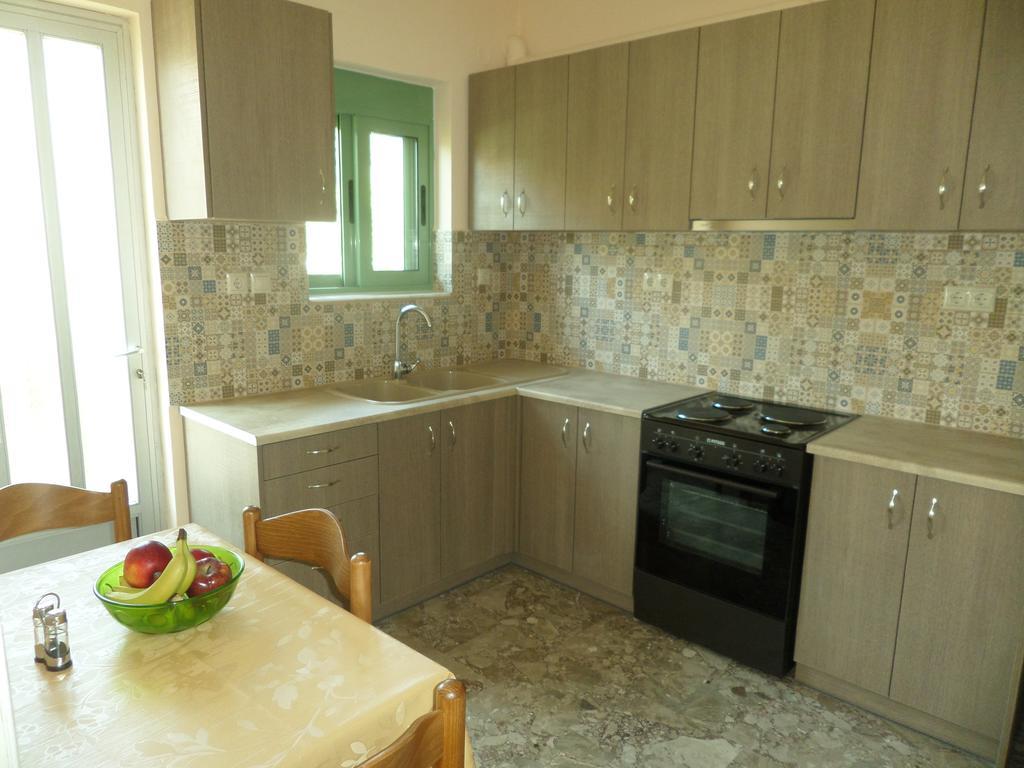 Stamoulis Apartments Agia Efimia Bagian luar foto