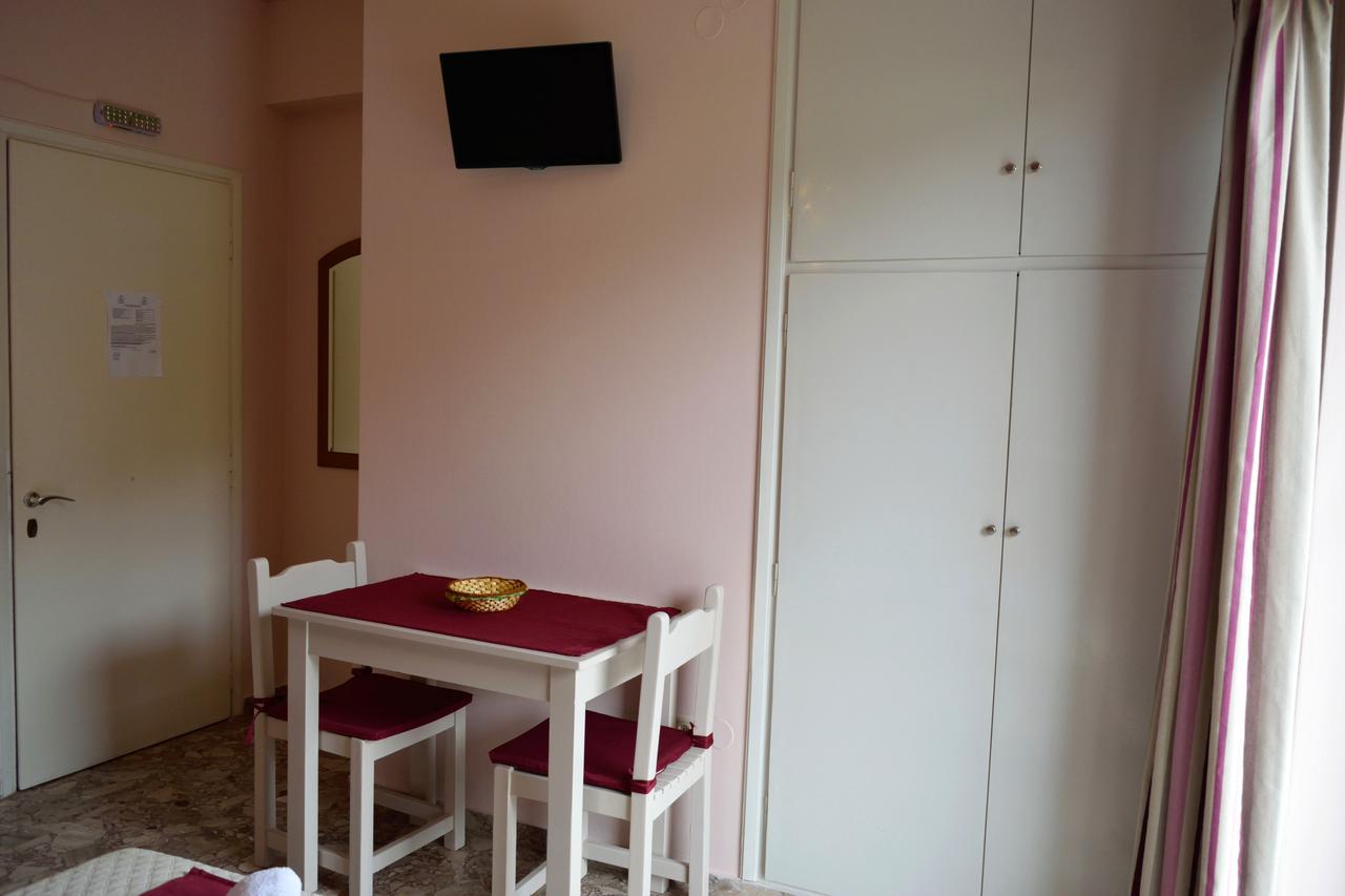 Stamoulis Apartments Agia Efimia Bagian luar foto