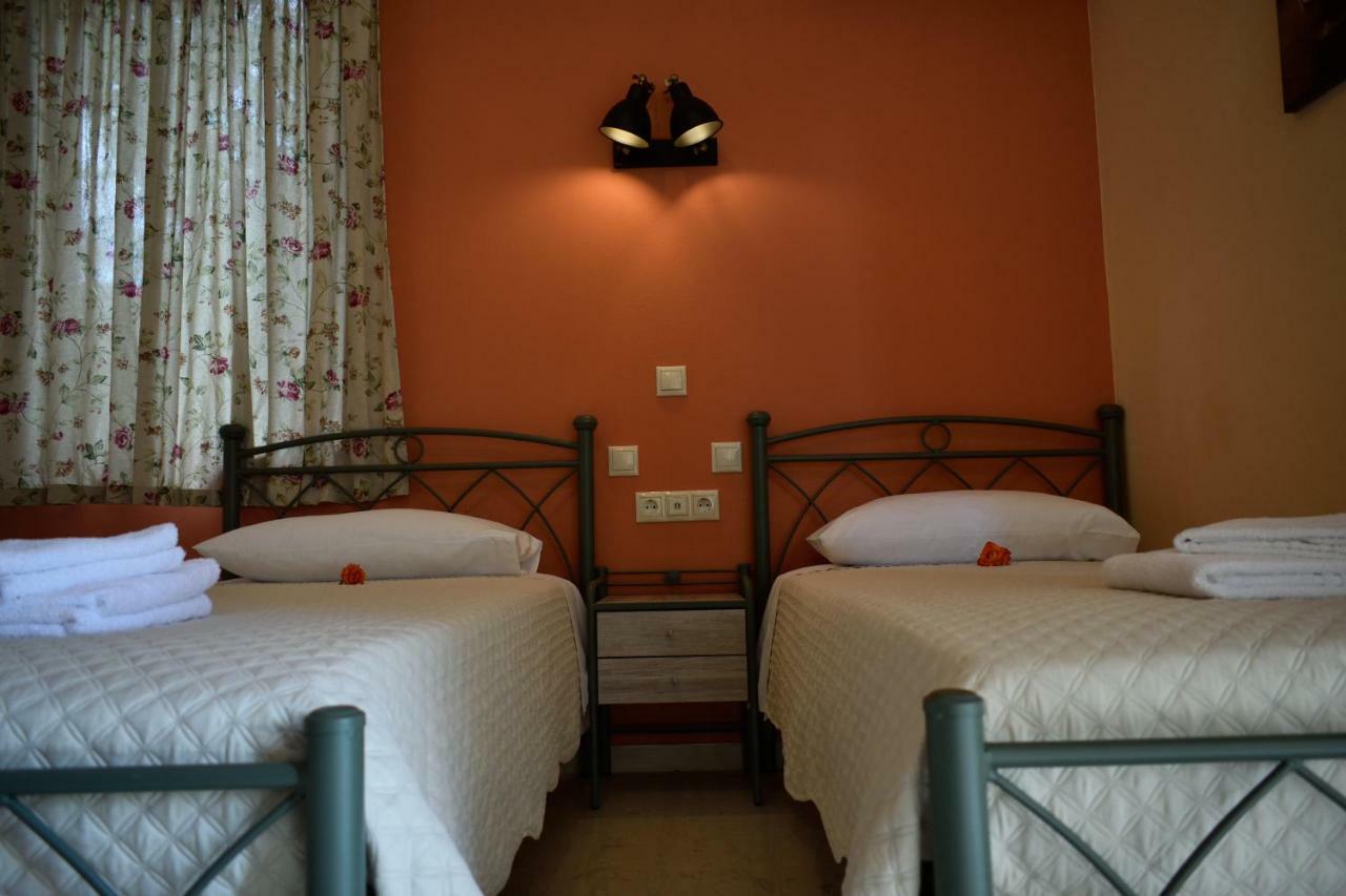 Stamoulis Apartments Agia Efimia Bagian luar foto